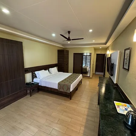 Upper Deck Resort - Stay And Relax At The Highest Peak Lonavala Exterior photo