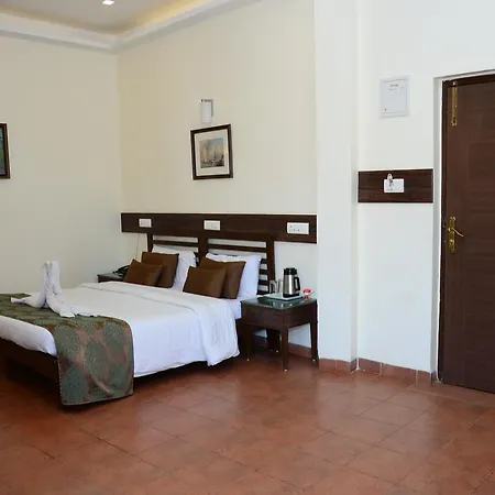 Upper Deck Resort - Stay And Relax At The Highest Peak Lonavala Exterior photo
