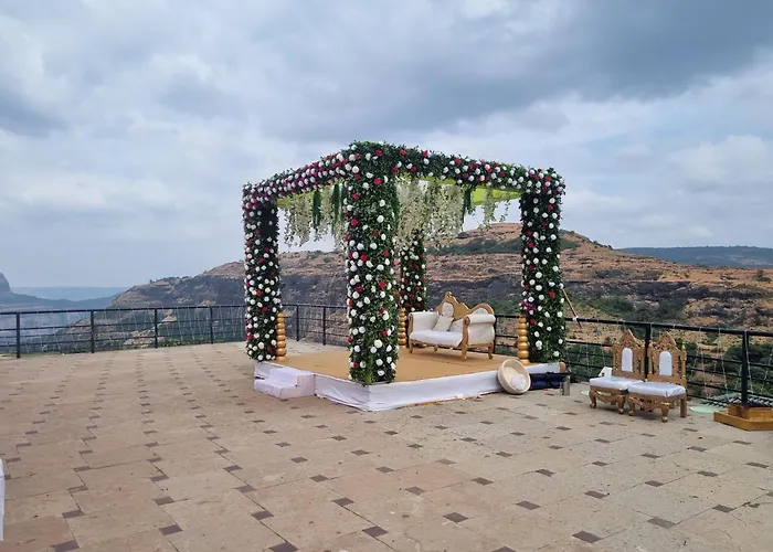 Upper Deck Resort - Stay And Relax At The Highest Peak Lonavala