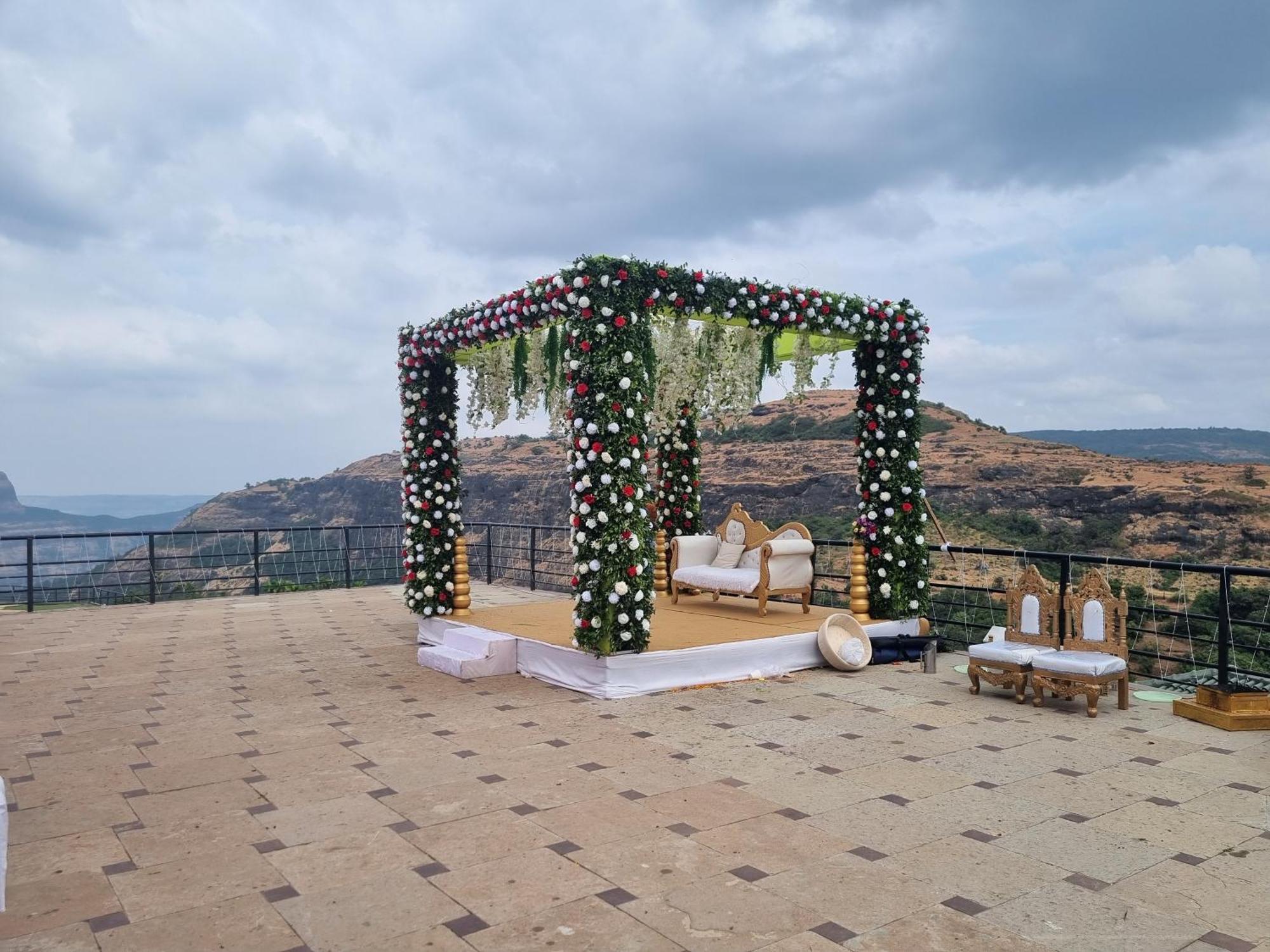 Upper Deck - And Relax At The Highest Peak Resort Lonavala